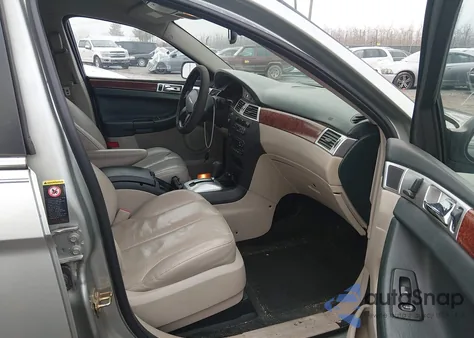 2004 Chrysler Pacifica из США, поврежденный, VIN 2C8GF68454R175622